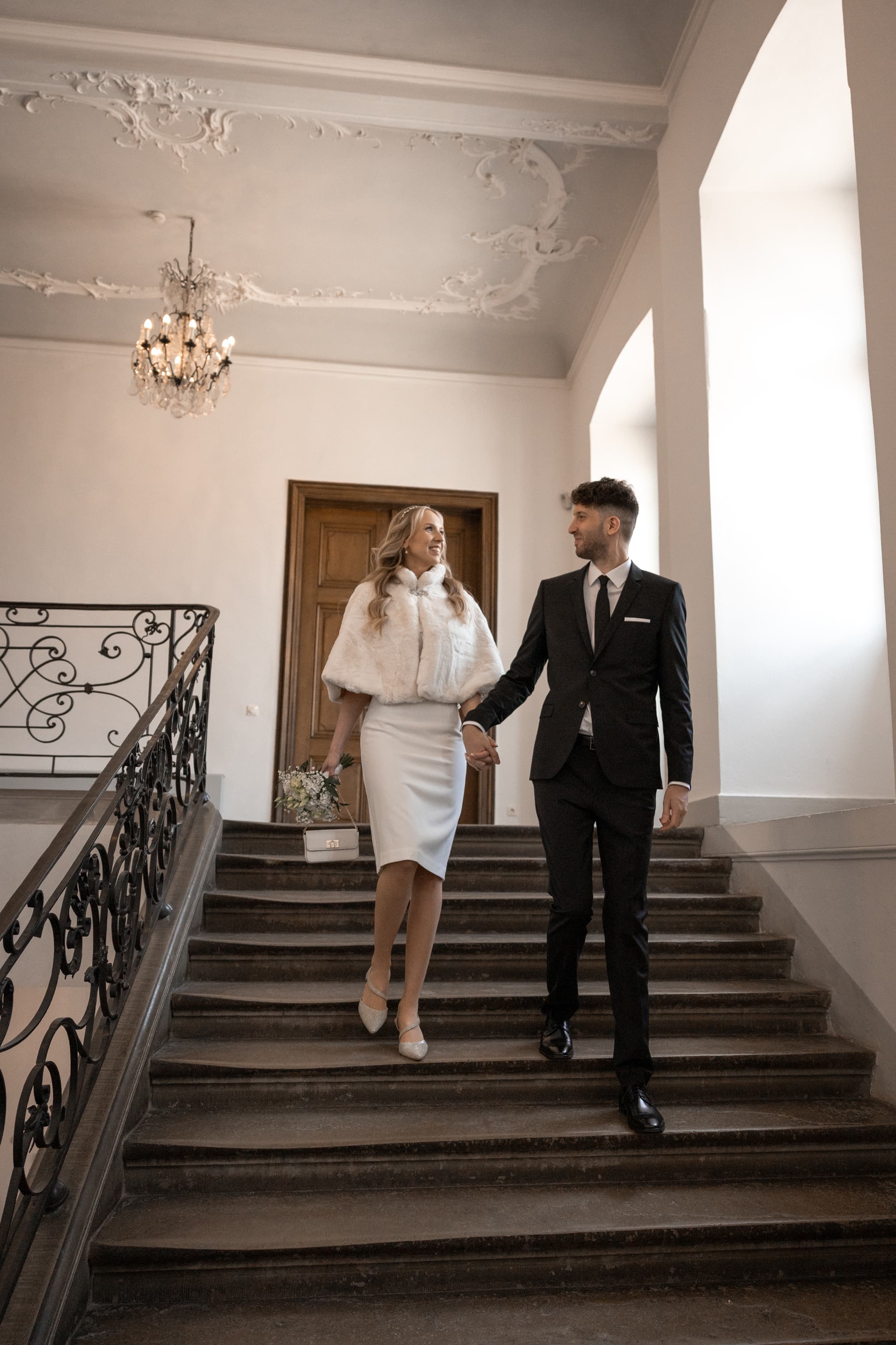 Hochzeitsfotografie – Brautpaar beim Altar