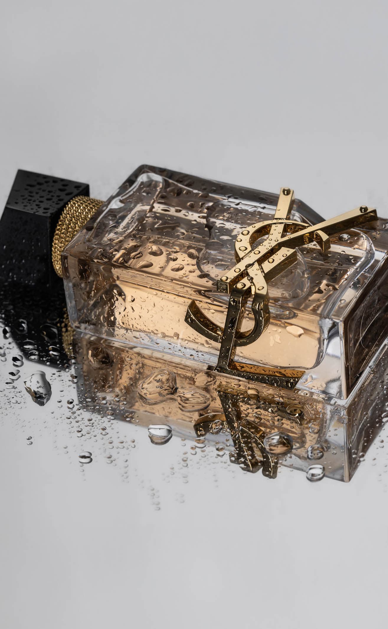 Brand-Fotografie – YSL Produktinszenierung